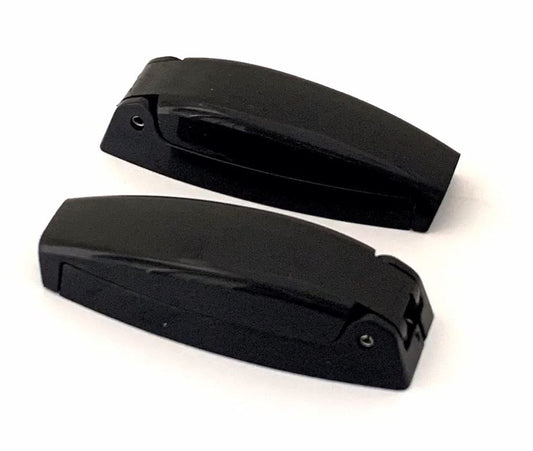 BAGGAGE DOOR CATCH  BK